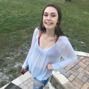 Meet your Posher, Delaney